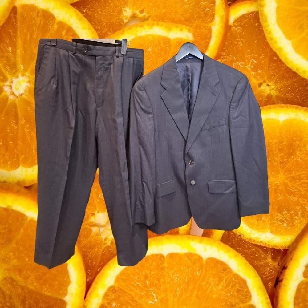 Chaps Navy Pinstripe 2‎ Piece Suit 100% Wool Size 38R
